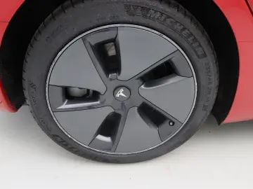 Model 3 Long-Range AWD