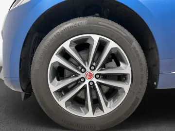 F-Pace D200 AWD R-Dynamic SE