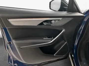 F-Pace D200 AWD R-Dynamic SE