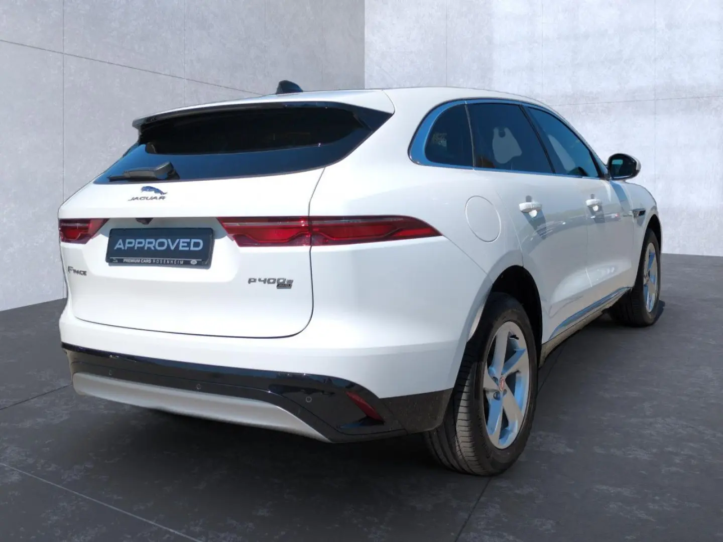 F-Pace P400e S AWD HeadUp/Meridian/Winter Kamera