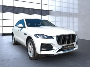 F-Pace P400e S AWD HeadUp/Meridian/Winter Kamera