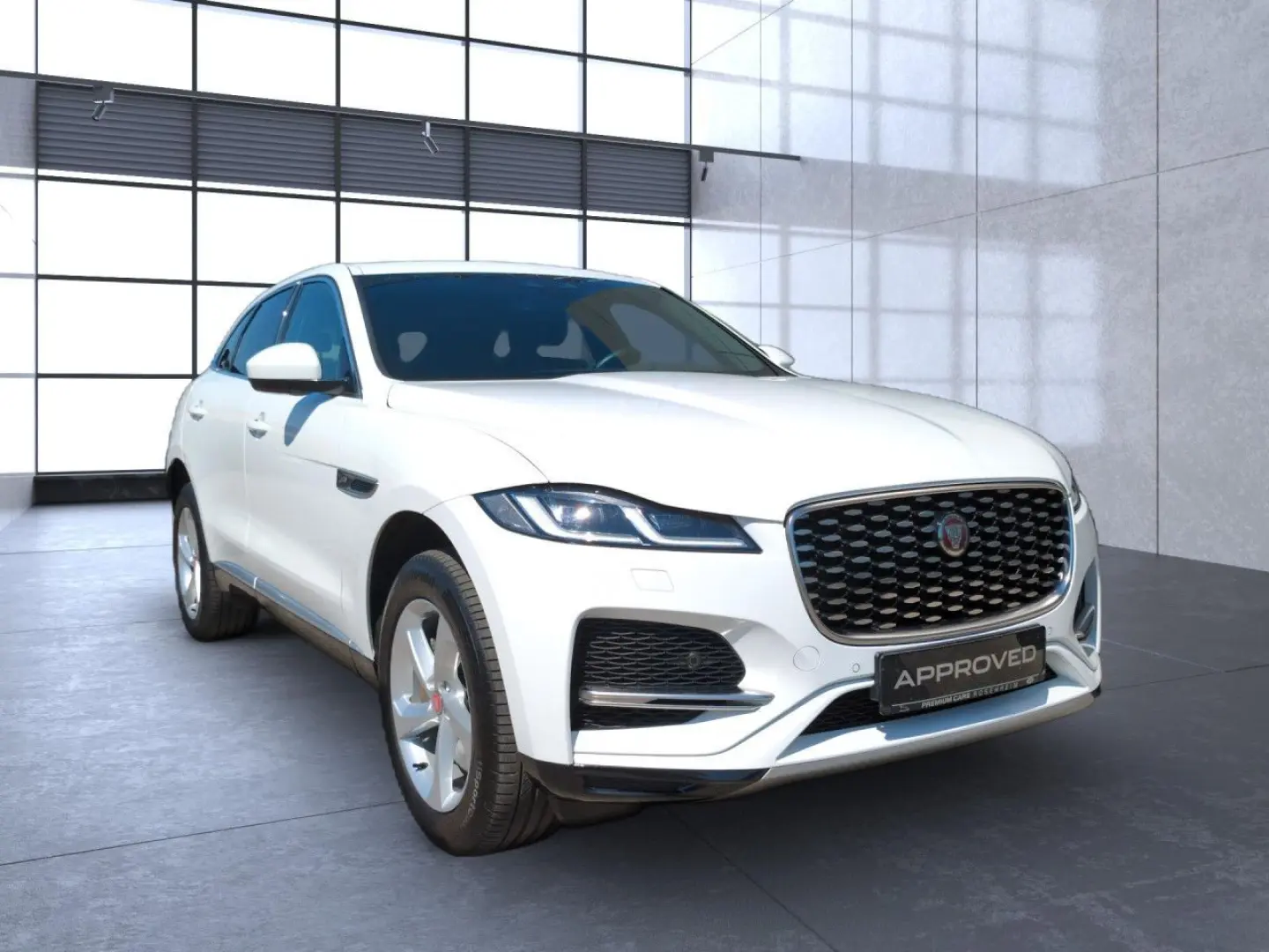 F-Pace P400e S AWD HeadUp/Meridian/Winter Kamera