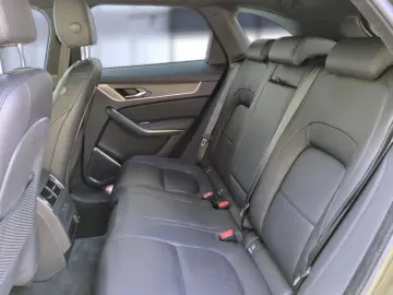 F-Pace P400e S AWD HeadUp/Meridian/Winter Kamera