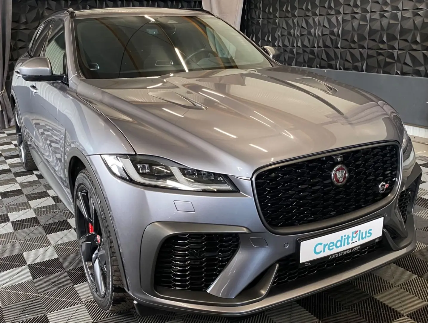 F-Pace 550 SVR AWD, Head Up, ACC, LED, Navi,