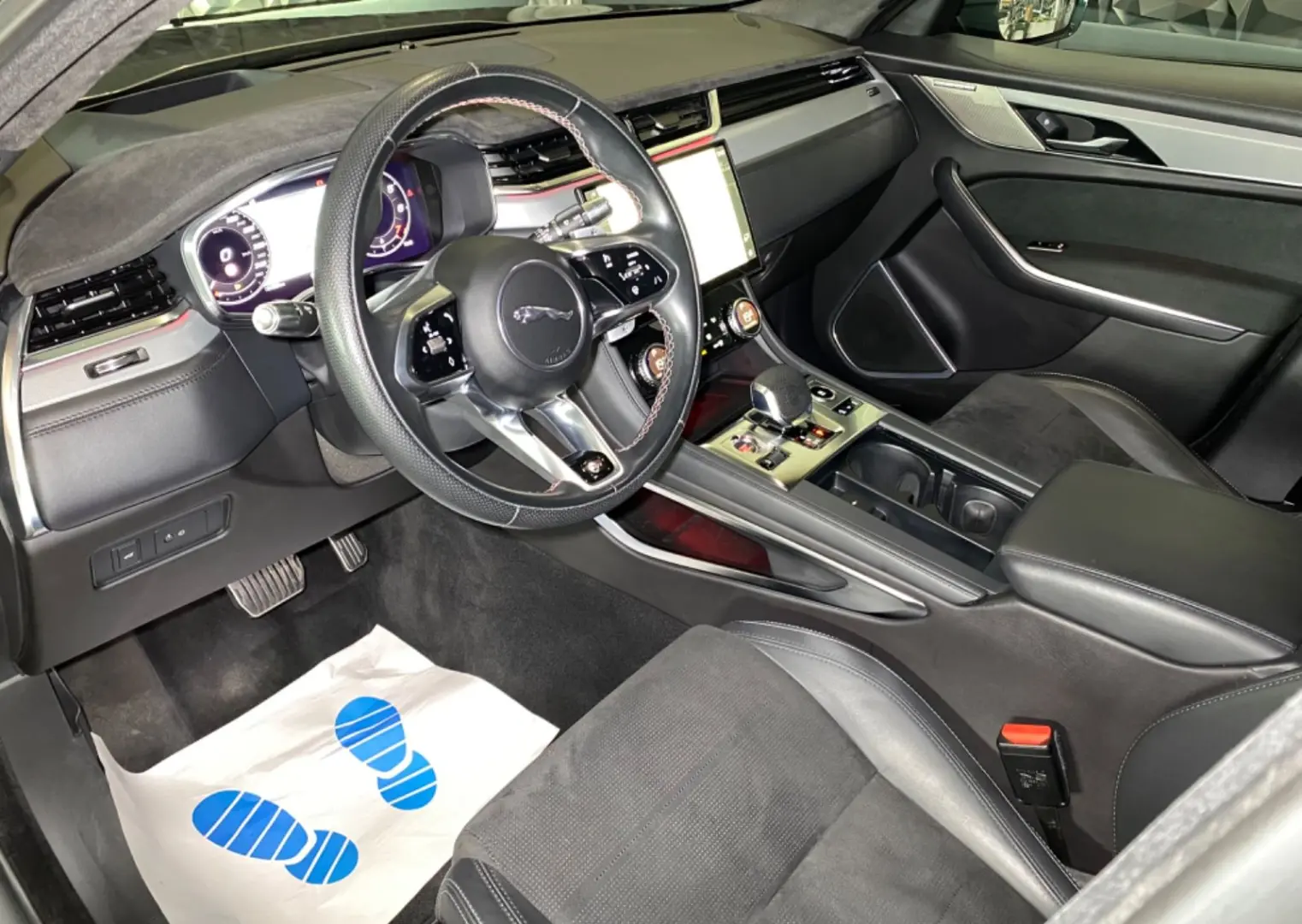 F-Pace 550 SVR AWD, Head Up, ACC, LED, Navi,