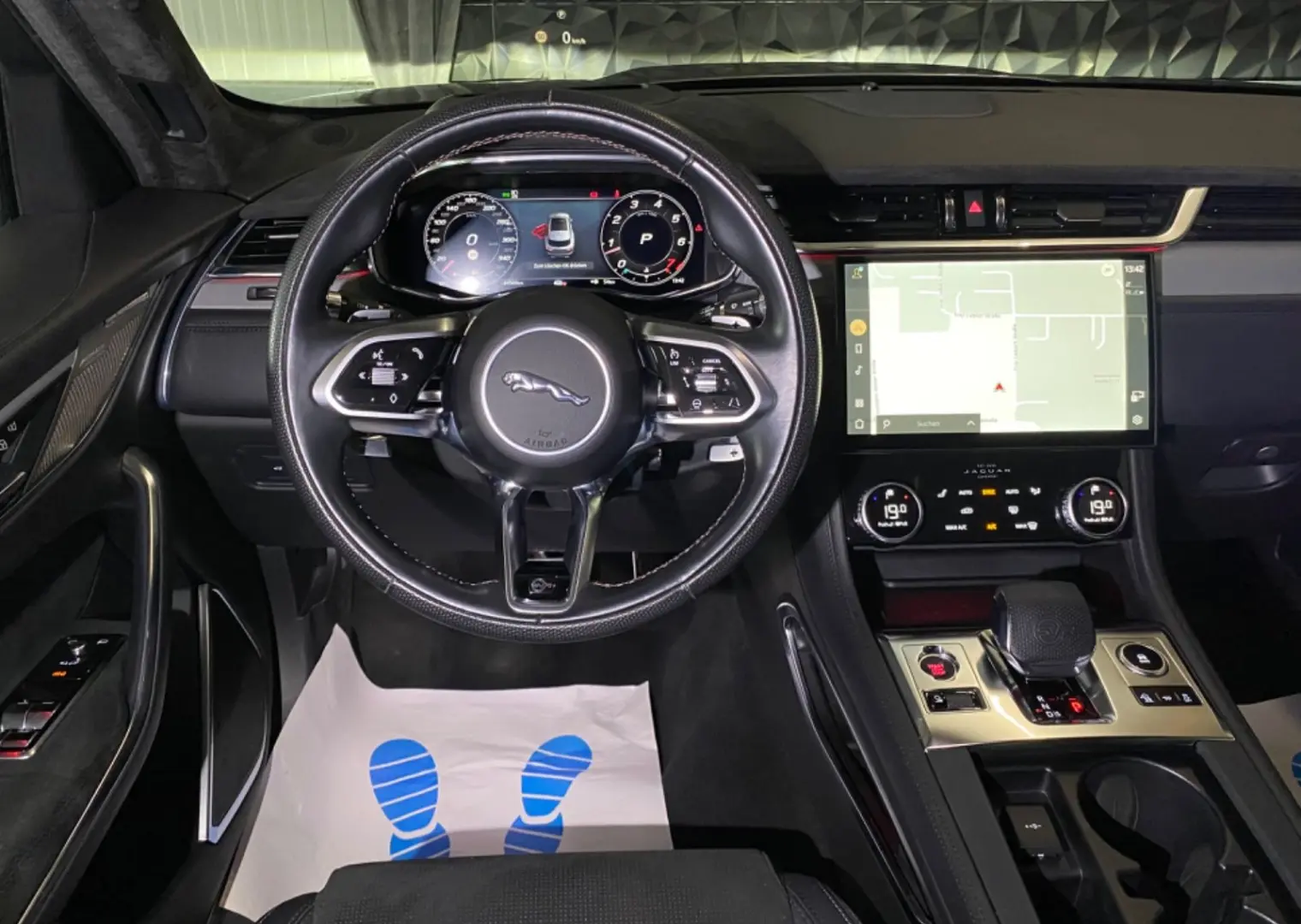 F-Pace 550 SVR AWD, Head Up, ACC, LED, Navi,