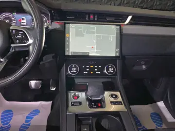 F-Pace 550 SVR AWD, Head Up, ACC, LED, Navi,