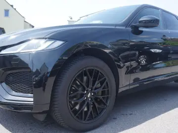 F-PACE P400e R-DynamicS AWD Plug-In Hybrid 21Zol