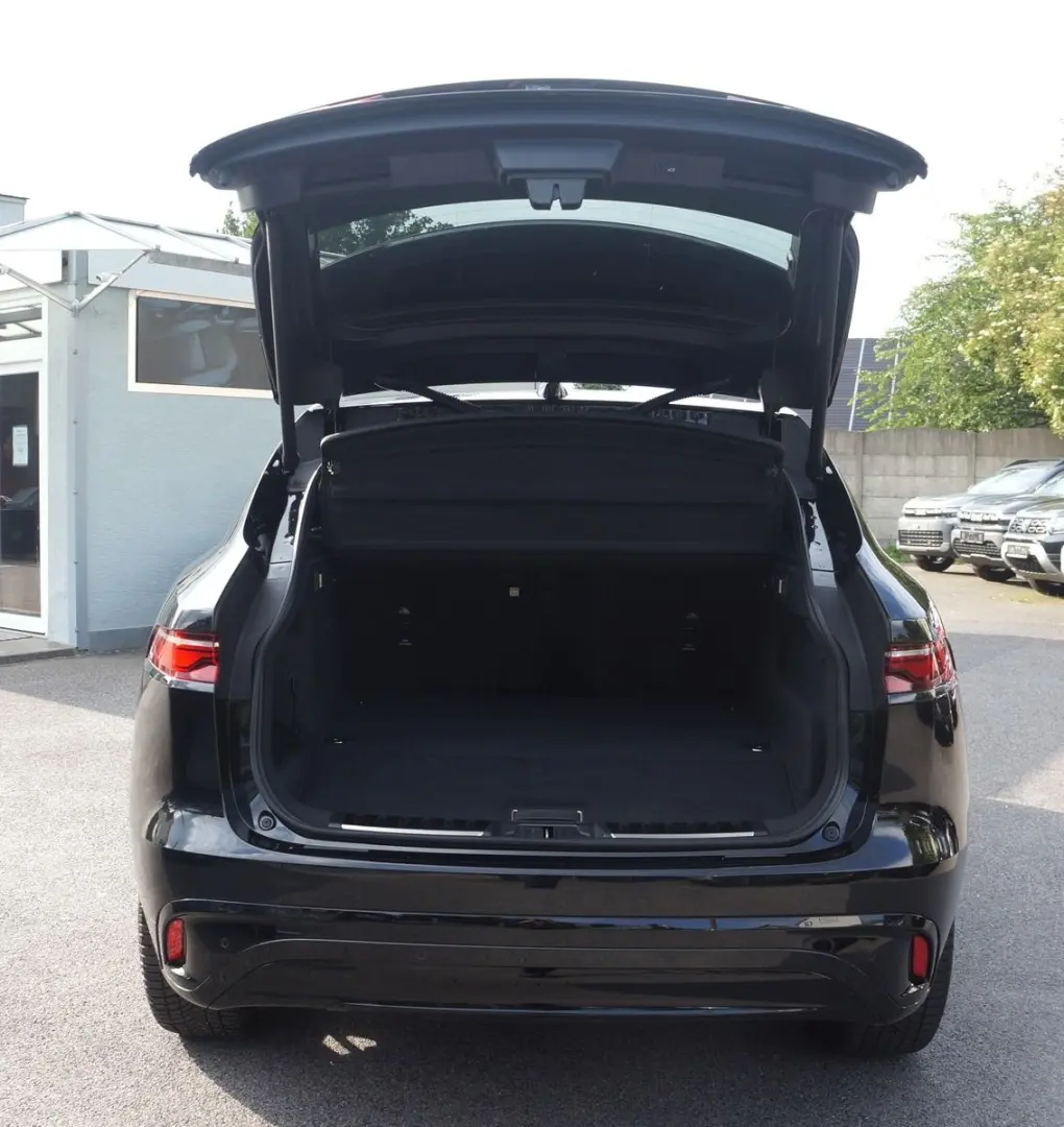 F-PACE P400e R-DynamicS AWD Plug-In Hybrid 21Zol