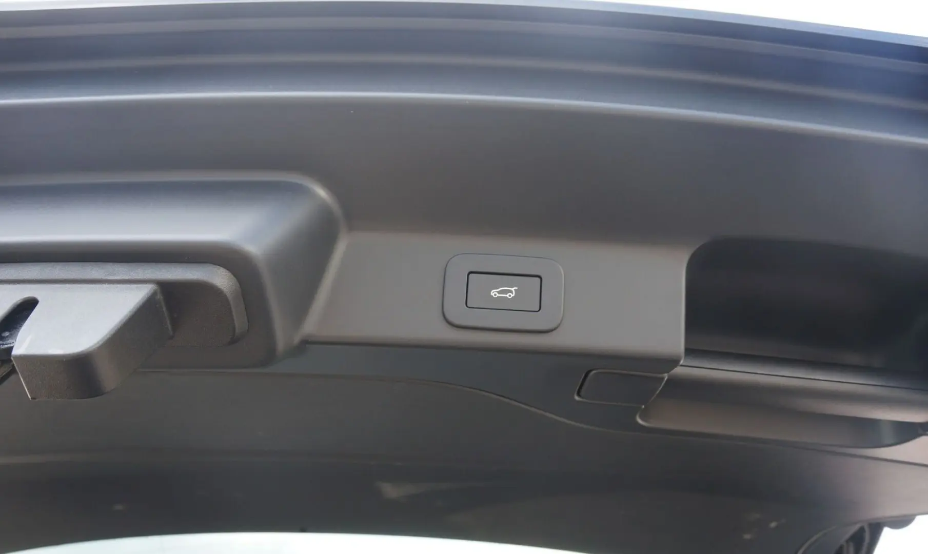 F-PACE P400e R-DynamicS AWD Plug-In Hybrid 21Zol