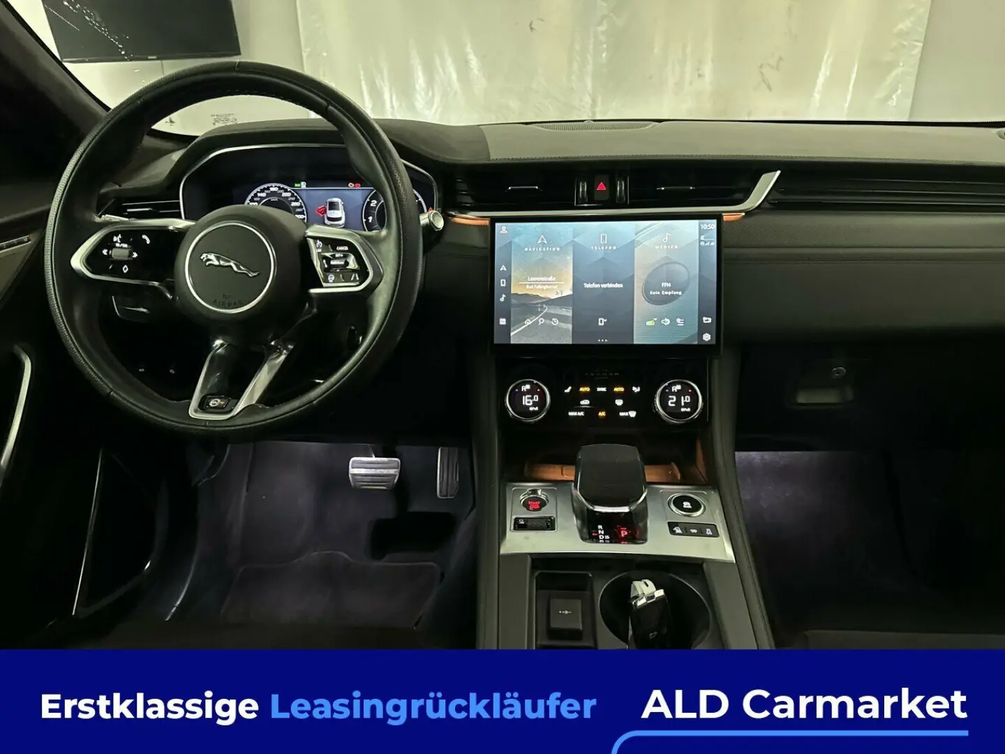 F-Pace P550 AWD SVR Geschlossen, 5-türig, Automa