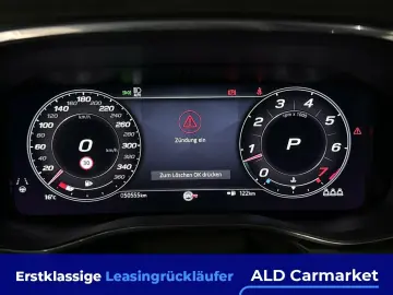 F-Pace P550 AWD SVR Geschlossen, 5-türig, Automa