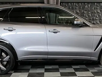 F-Pace P550 SVR V8 AWD,ACC,Digitales Cockpit,AHK