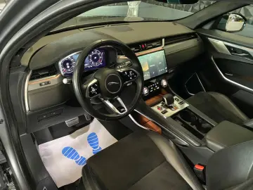 F-Pace P550 SVR V8 AWD,ACC,Digitales Cockpit,AHK