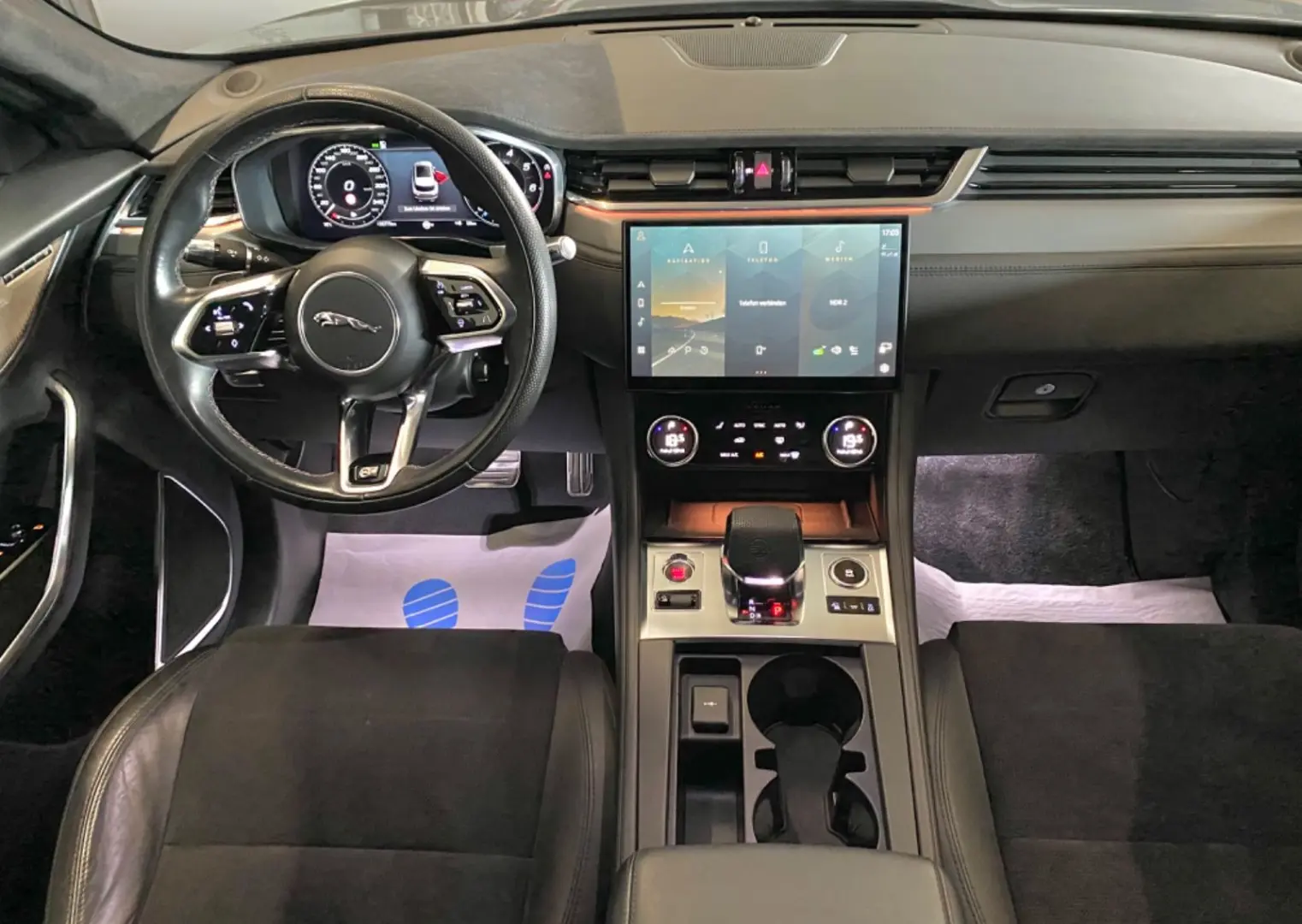 F-Pace P550 SVR V8 AWD,ACC,Digitales Cockpit,AHK
