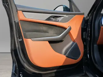F-Pace P550 AWD SVR 5,0 V8 Kompressor