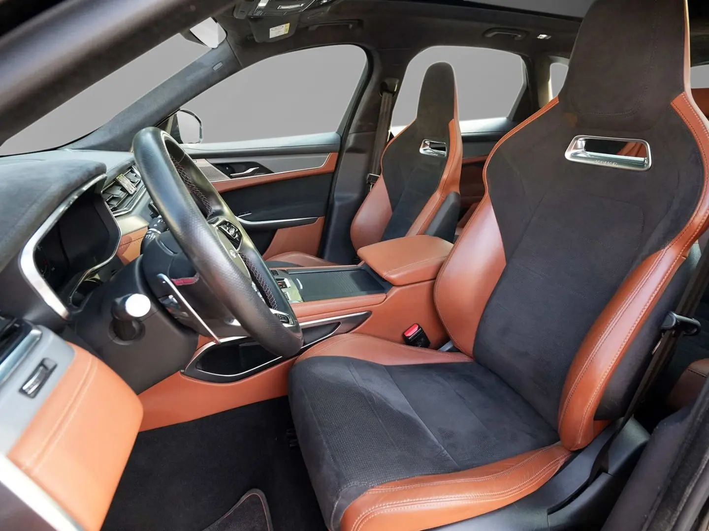 F-Pace P550 AWD SVR 5,0 V8 Kompressor