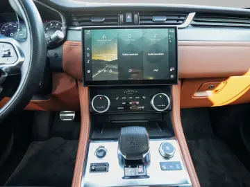 F-Pace P550 AWD SVR 5,0 V8 Kompressor