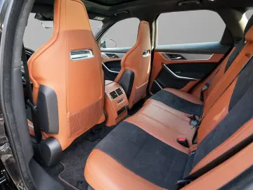 F-Pace P550 AWD SVR 5,0 V8 Kompressor