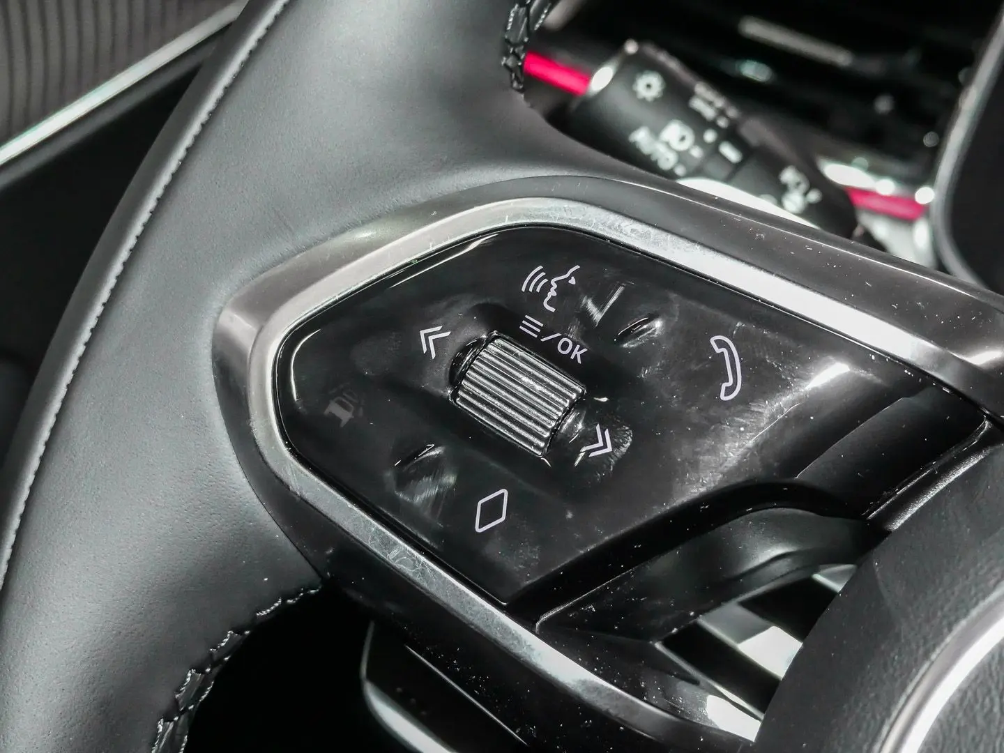 F-Pace 400 Sport AWD P400 Mild-Hybrid HUD AD Nav