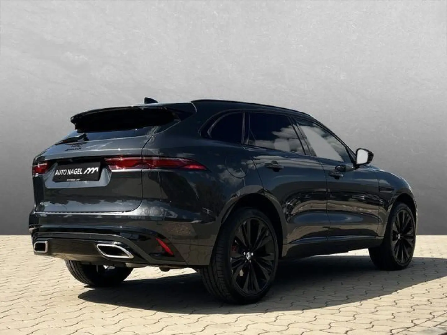 F-PACE P400 Sport 22