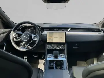 F-PACE P400 Sport 22