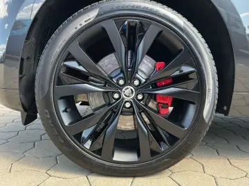 F-PACE P400 Sport 22