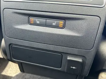 F-PACE P400 Sport 22