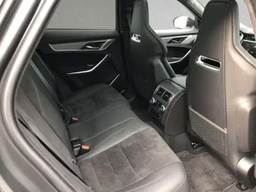 F-Pace SVR AWD, PanoSD,4-ZonenKlima