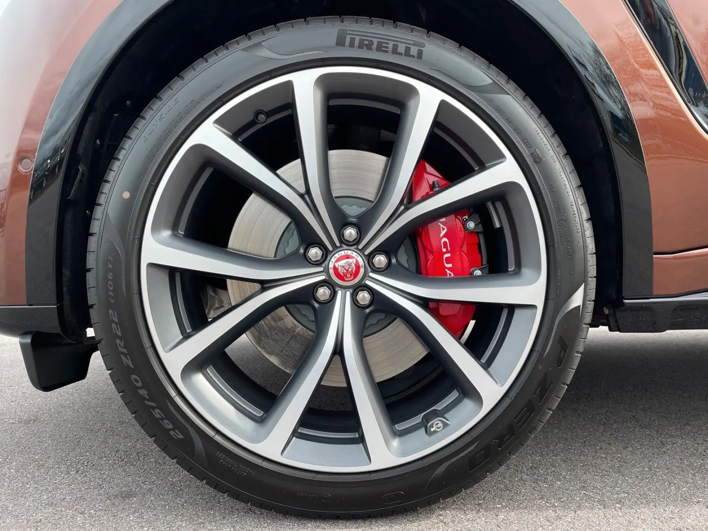 F-Pace P550 SVR Spiced Copper Edition AHK ACC SD