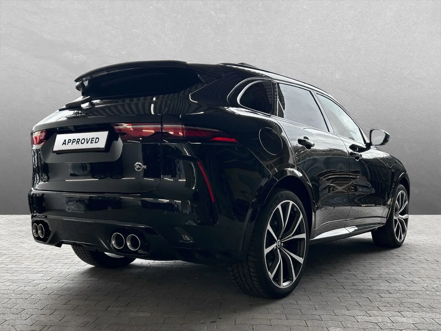 F-Pace SVR AWD P550 HUD Pano ACC Meridian
