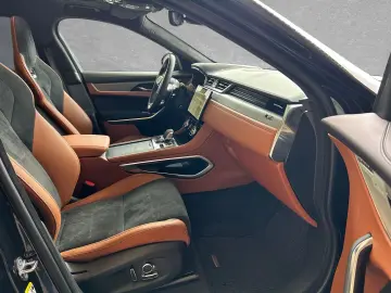 F-Pace SVR AWD P550 HUD Pano ACC Meridian