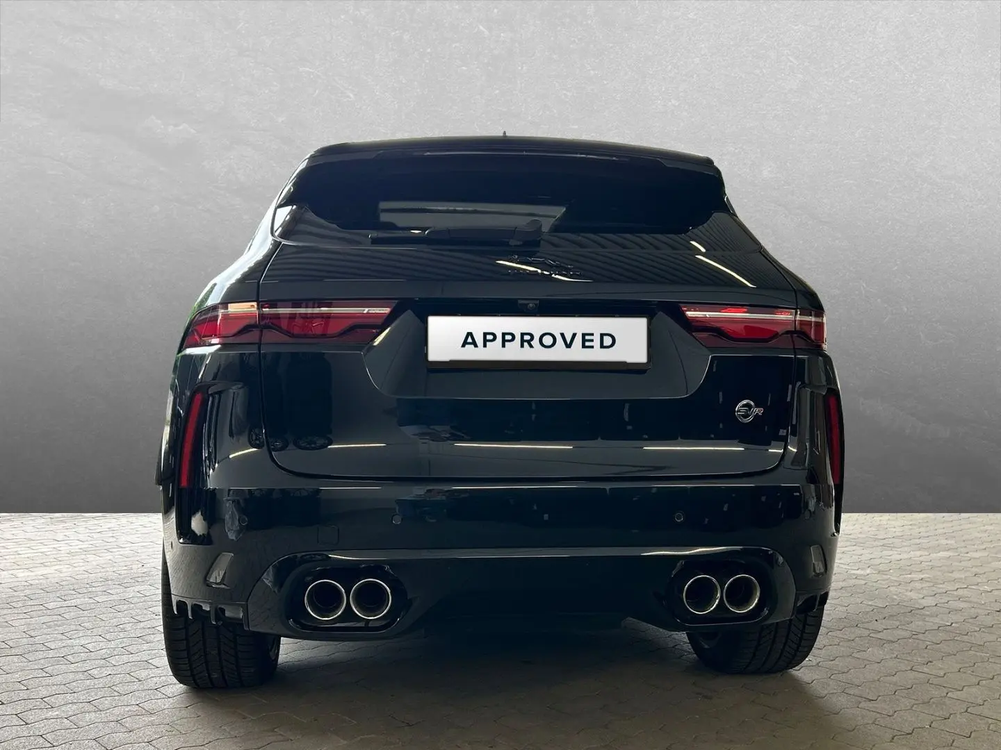 F-Pace SVR AWD P550 HUD Pano ACC Meridian