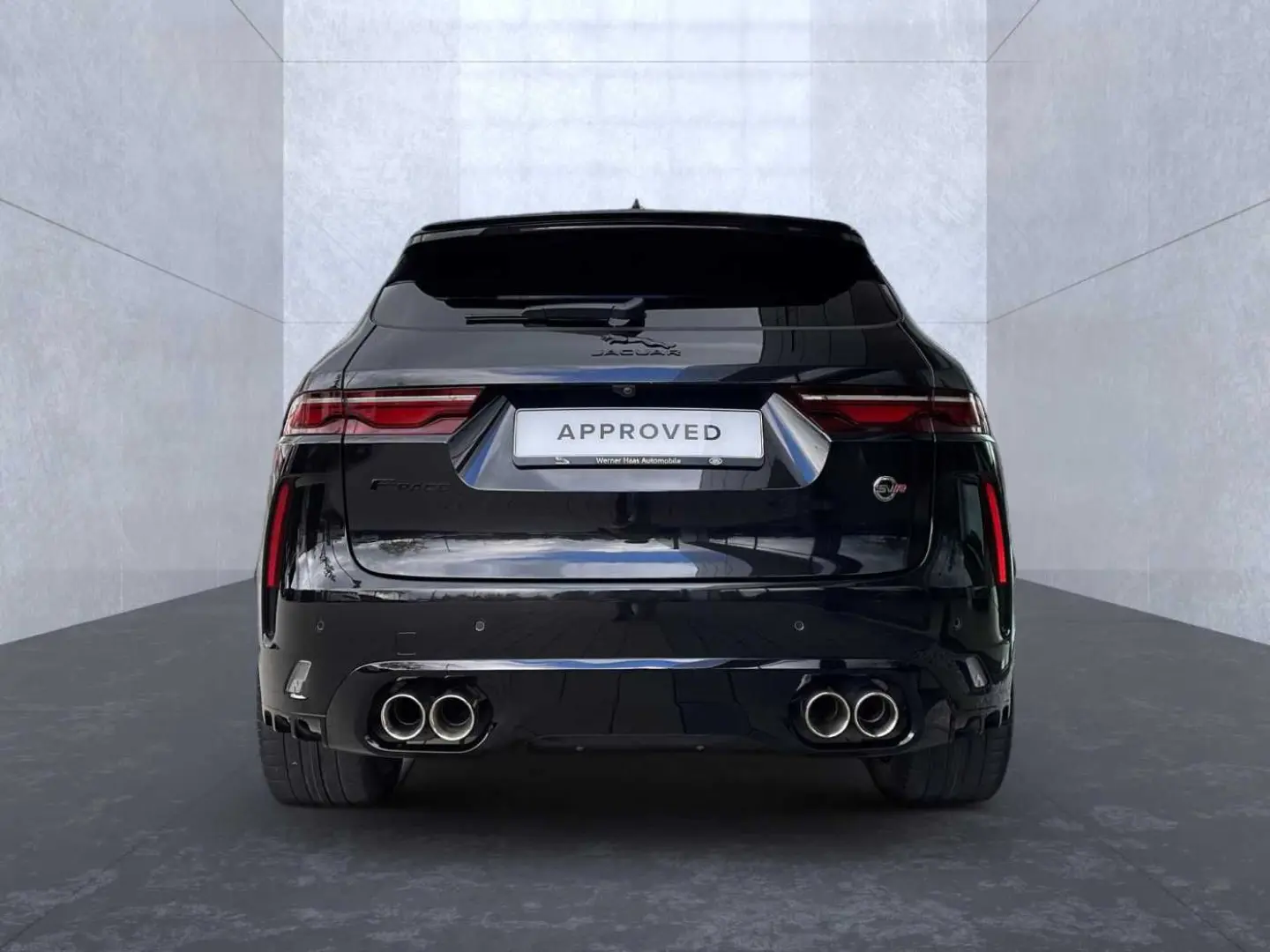 F-Pace P550 AWD SVR
