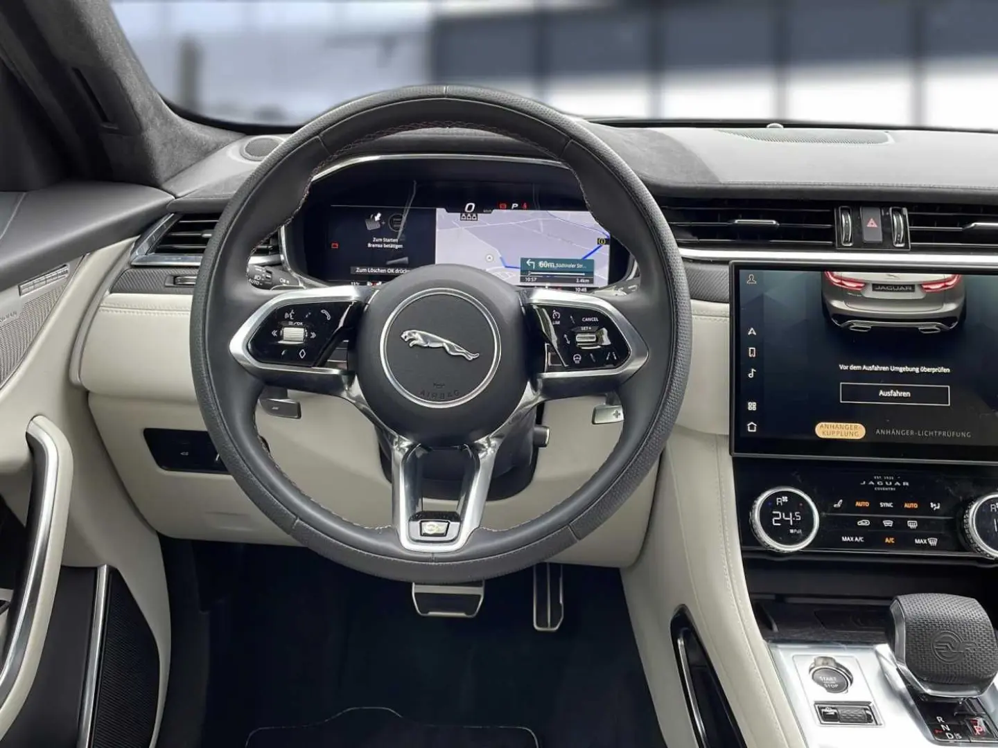 F-Pace P550 AWD SVR