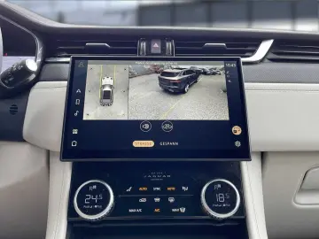F-Pace P550 AWD SVR
