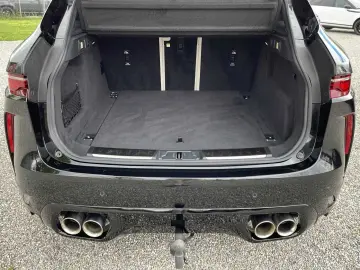 F-Pace P550 AWD SVR