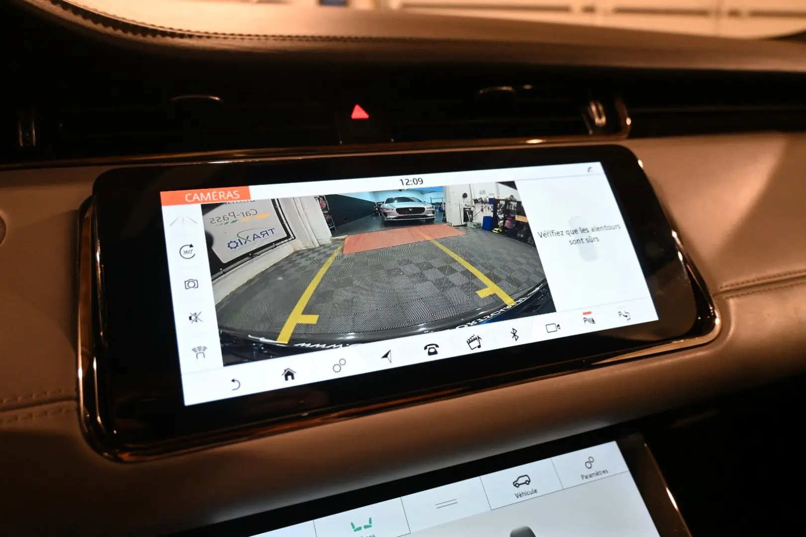 Range Rover Evoque R-Dynamic HSE P250 / FULL