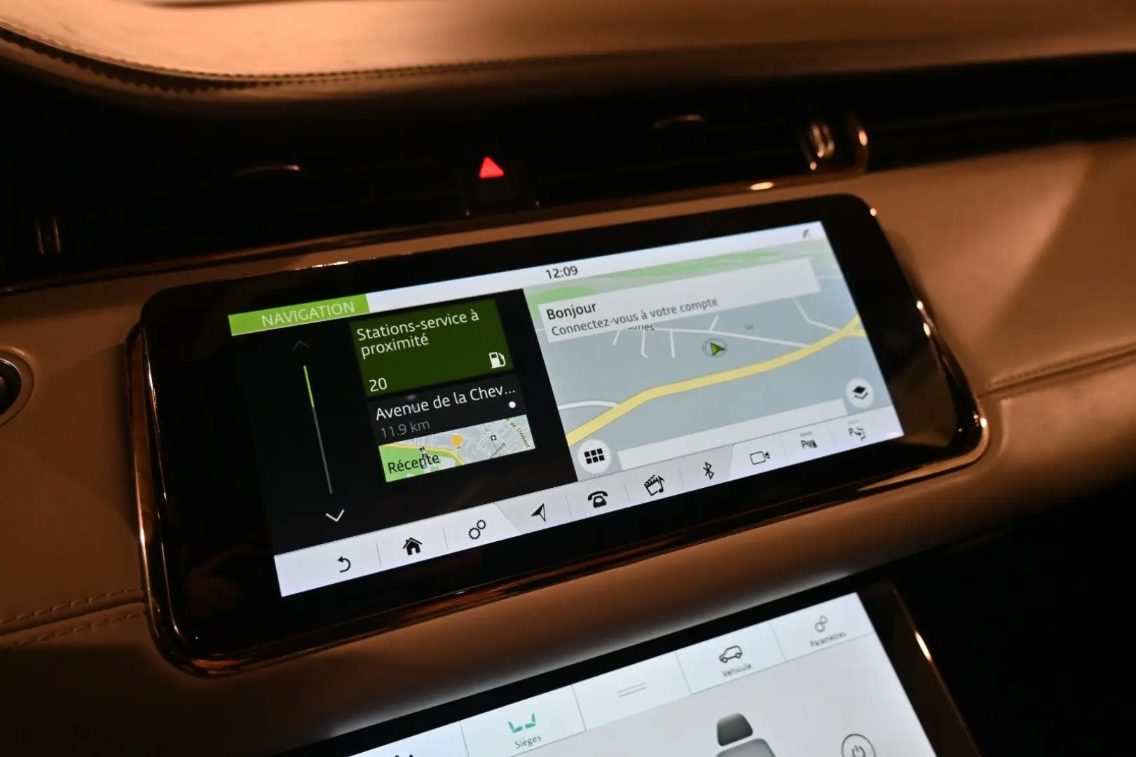 Range Rover Evoque R-Dynamic HSE P250 / FULL