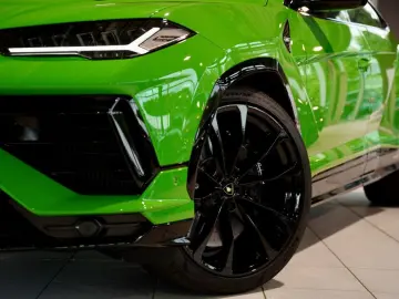 Urus S *1.HD *23Zoll *Pano *Keramik *B&O *Carbon