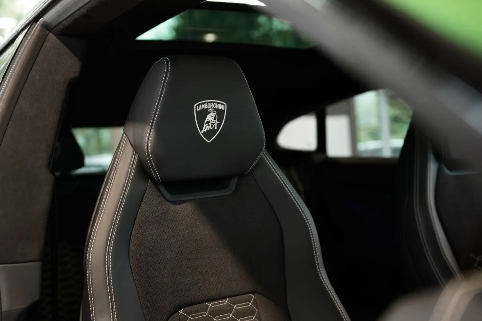 Urus S *1.HD *23Zoll *Pano *Keramik *B&O *Carbon