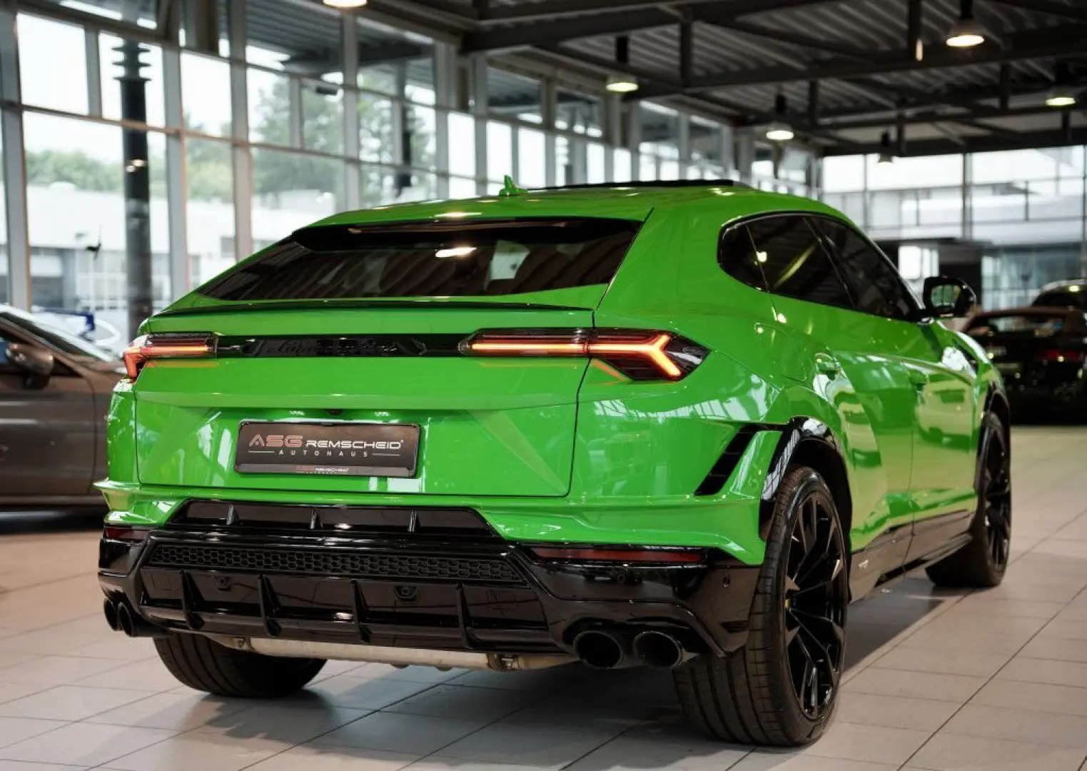 Urus S *1.HD *23Zoll *Pano *Keramik *B&O *Carbon