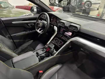 Urus S*3D B&O*Panorama*HUD*Style Package*Massage