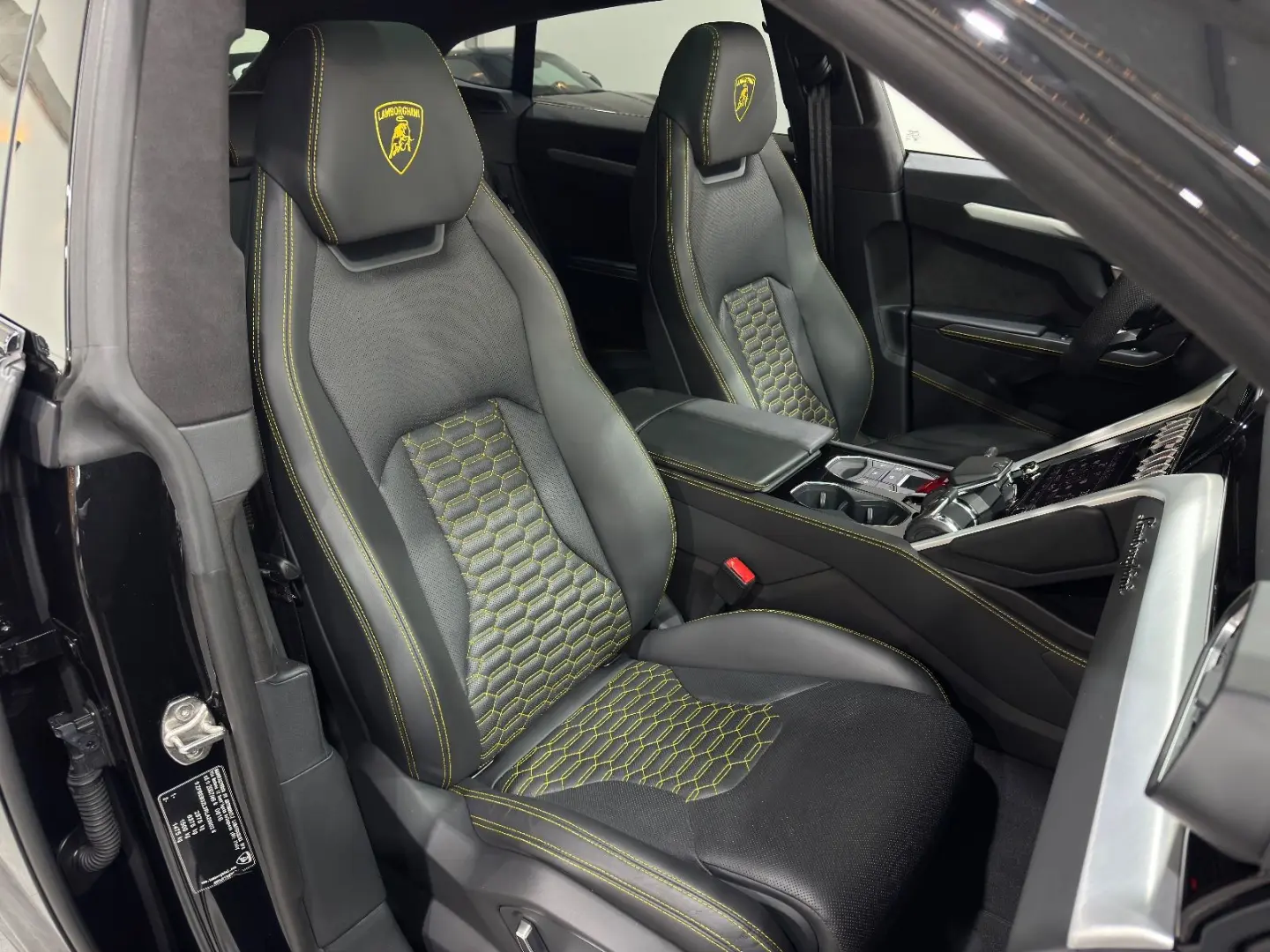 Urus S*3D B&O*Panorama*HUD*Style Package*Massage