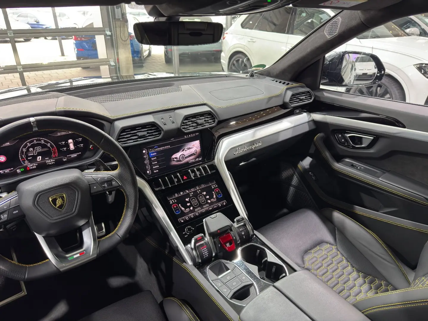 Urus S*3D B&O*Panorama*HUD*Style Package*Massage