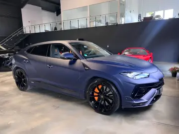 Urus S BIG CARBON/BI-COLOR ORANGE/MAGNO/Prod2024