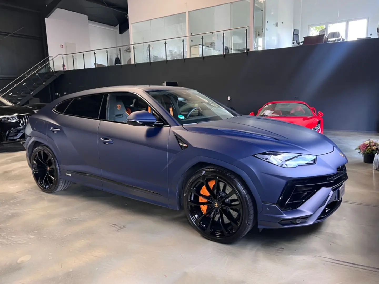 Urus S BIG CARBON/BI-COLOR ORANGE/MAGNO/Prod2024