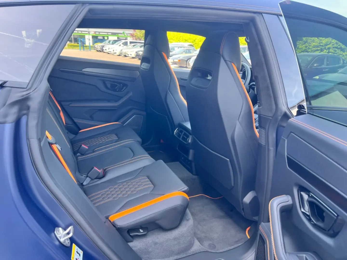 Urus S BIG CARBON/BI-COLOR ORANGE/MAGNO/Prod2024