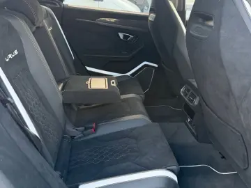 Urus Performante Carbon ballon white