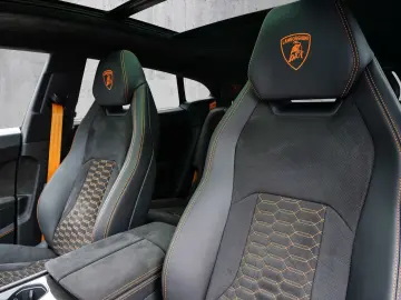 Urus S Verde Turbine, Big Interior Carbon Pack